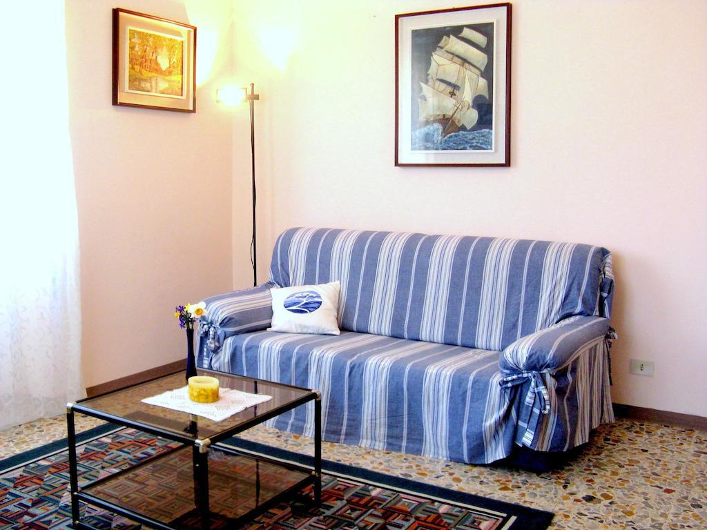 Casa Anto Apartment Лецено Стая снимка
